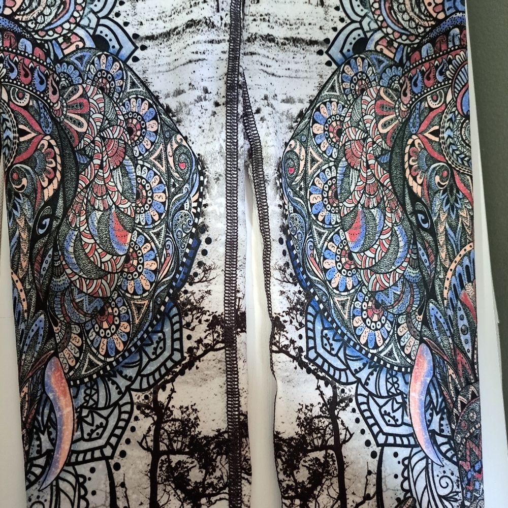 Intricate Elephant Yoga Pants 🐘 S